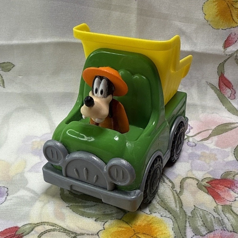Disney Goofy Dump Truck Toy Vehicle Just Play Preschool Construction 3.5"